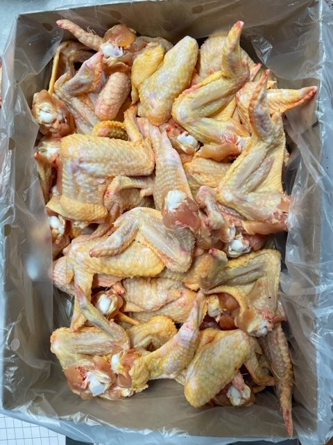 Ailes de poulet jaune halal : photo du produit rappelé le 04/08/2023