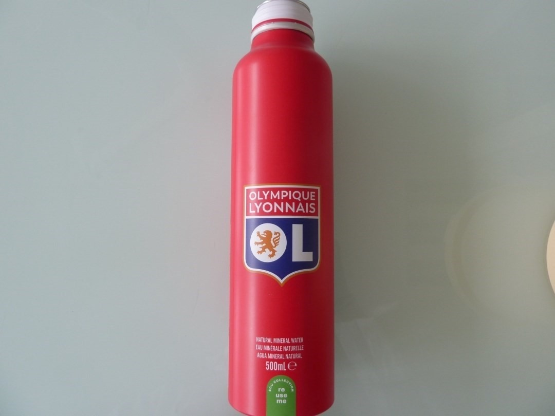 Bouteille d'eau plate alu 50 cl Olympique Lyonnais : photo du produit rappelé le 22/10/2024