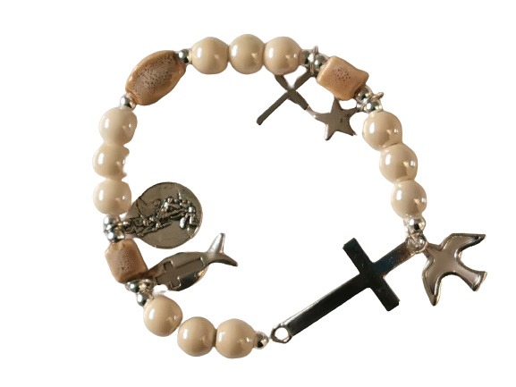 Bracelet élastique 8mm en céramique - avec médaille 15mm saint michel Btcml : photo du produit rappelé le 24/07/2025