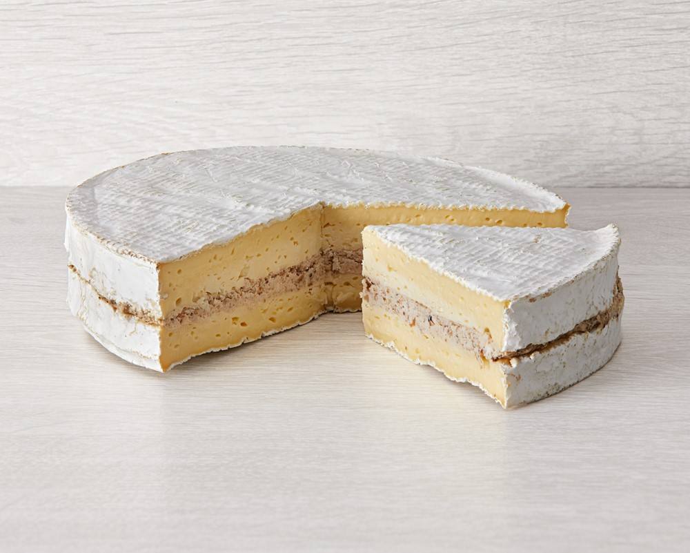 Brie de Normandie au lait cru farci aux noix et noisettes Mons : photo du produit rappelé le 30/08/2021