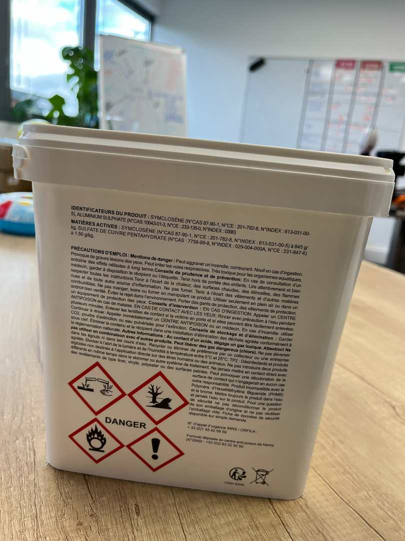 Chlore multiactions 4 actions 5 kgs Cash Piscines : photo 4 sur 4 du produit rappelé le 28/11/2023