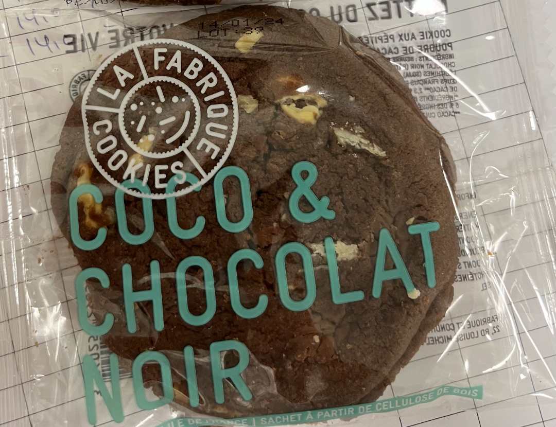 Cookies coco & chocolat noir La Fabrique Cookies : photo du produit rappelé le 10/01/2024