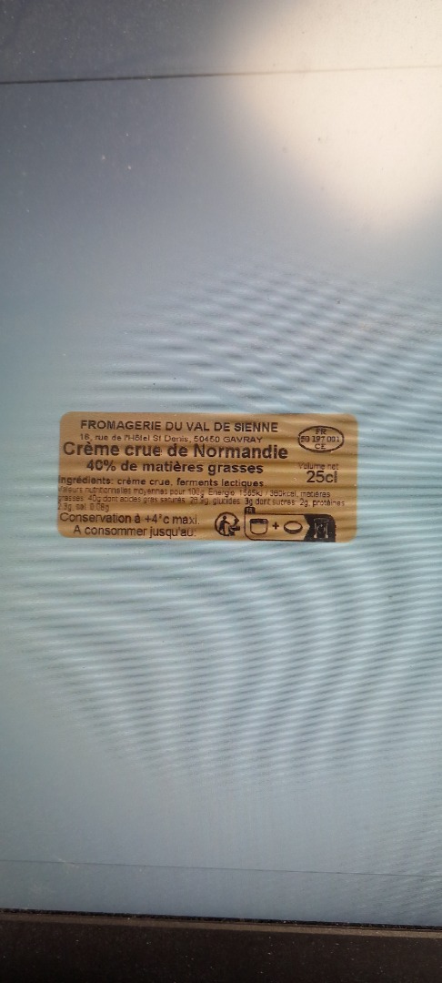 Creme crue 40%mg Pret Saint Jean Fromagerie du Val de Sienne : photo 2 sur 2 du produit rappelé le 21/05/2025