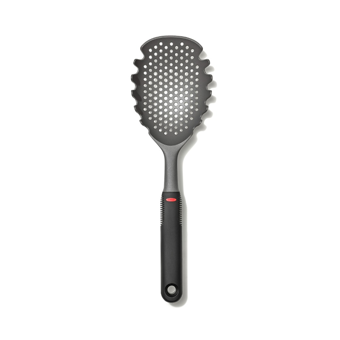 Cuillère passoire à pâtes oxo/pasta scoop strainer oxo : photo du produit rappelé le 20/11/2025