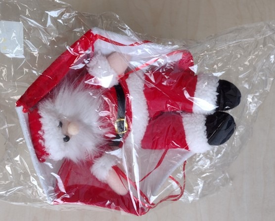 Décoration de noël : père noël en parachute : photo du produit rappelé le 07/02/2025