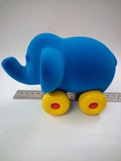 Eléphant medium Rubbabu : photo du produit rappelé le 10/01/2024
