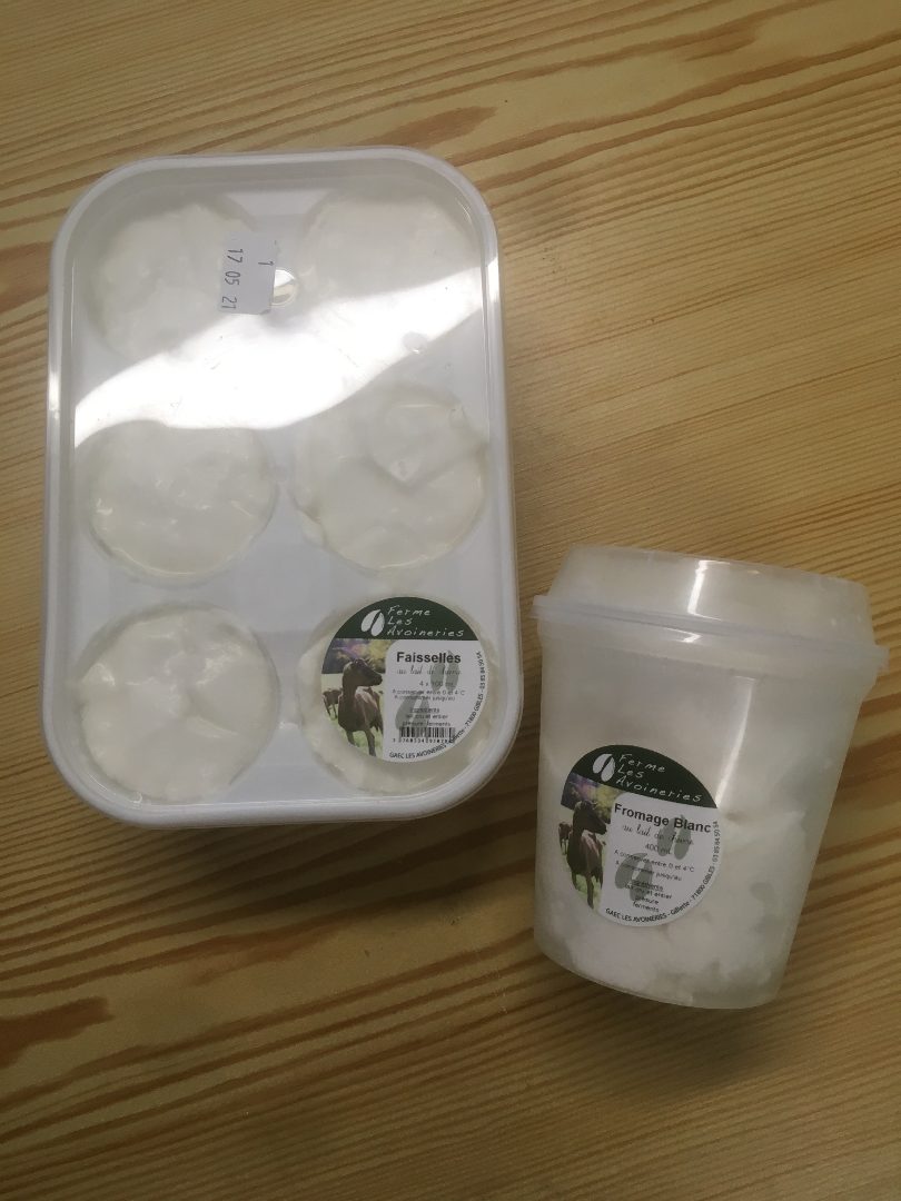 Faisselles au lait de chèvre et de mélange Ferme les Avoineries : photo du produit rappelé le 11/05/2021