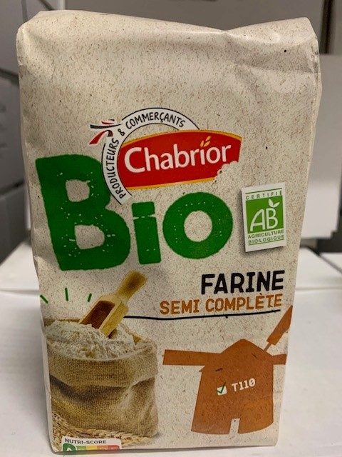 Farine de blé semi complète t110 bio Chabrior : photo du produit rappelé le 10/04/2024