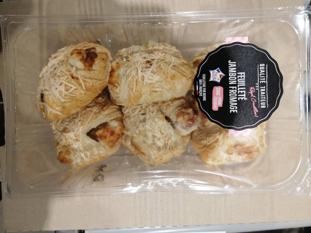 Feuilleté jambon fromage Qualité Traiteur : photo du produit rappelé le 03/11/2023
