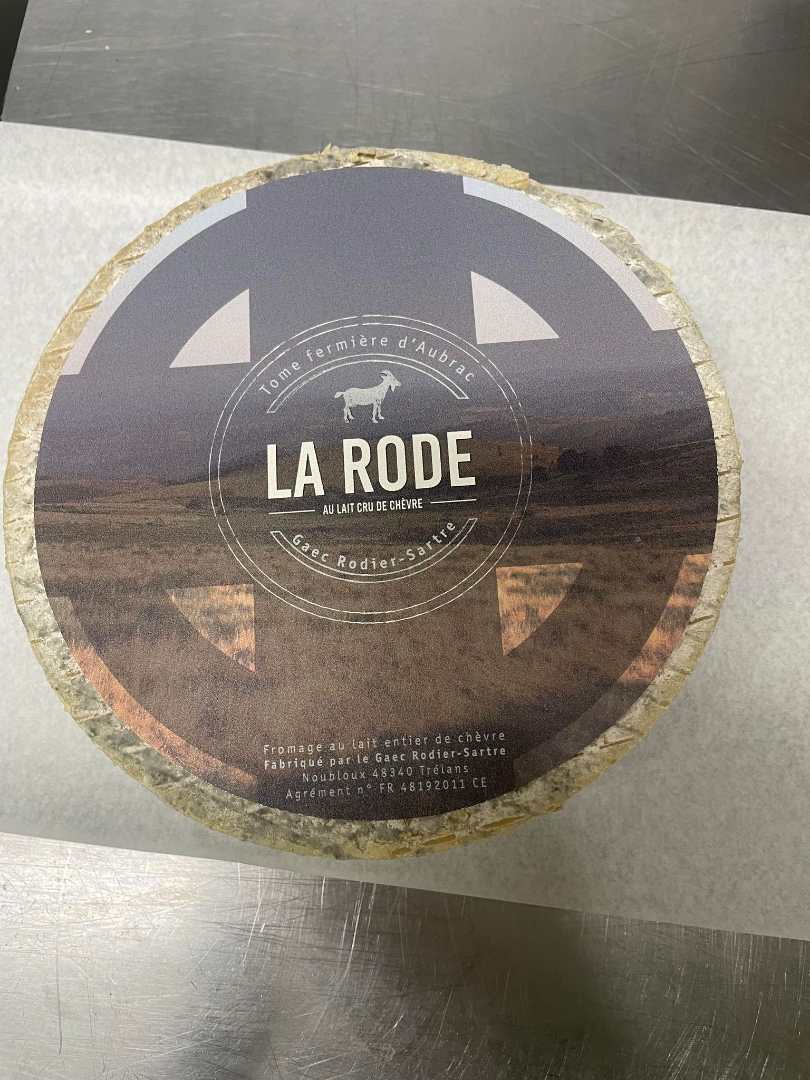 Fromage de chèvre au lait cru Le Cabrou de l'Aubrac et la Rode : photo 2 sur 3 du produit rappelé le 28/05/2024