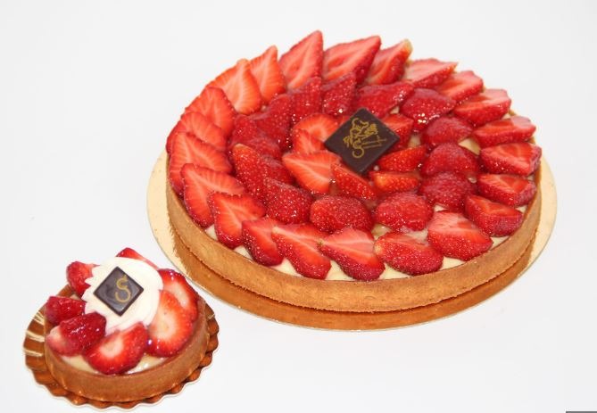 Gateaux à base de crème patissière Patisserie Centre E Leclerc de Gouesnou : photo du produit rappelé le 15/09/2023