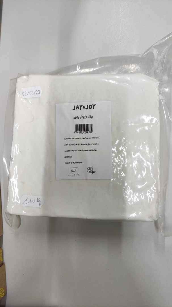 Jeta frais 1kg - spécialité végétale au lait d'amande Jay&Joy : photo du produit rappelé le 23/01/2023