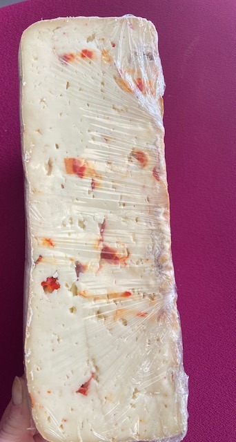 La oueille, tomme de brebis au piment d'espelette : photo 2 sur 2 du produit rappelé le 22/05/2024