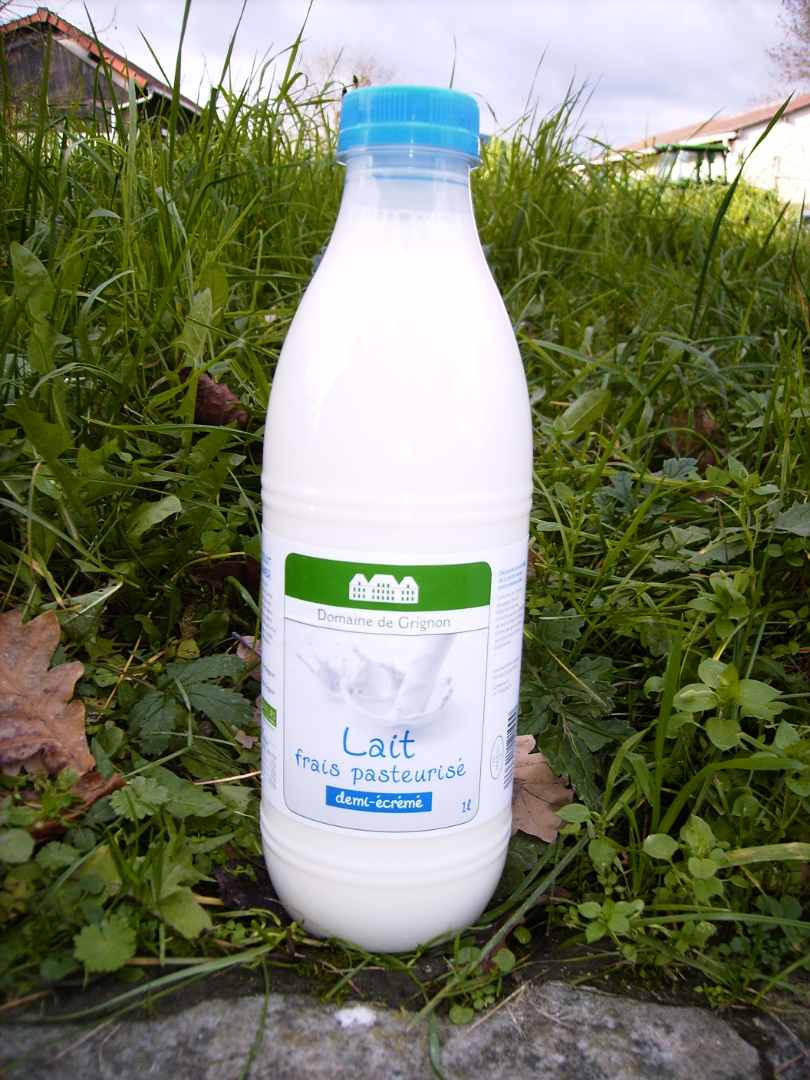 Lait frais pasteurisé demi-écrémé Domaine de Grignon : photo du produit rappelé le 31/10/2024