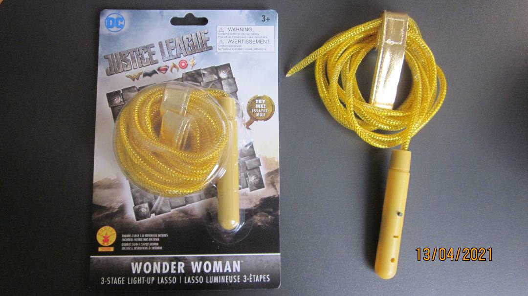 Lasso lumineux wonder woman Rubie's : photo du produit rappelé le 28/04/2021