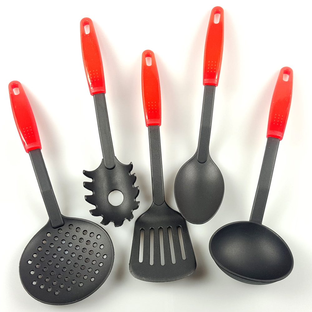Lot de 5 ustensiles spatules de cuisine en nylon anti-rayure Génerique : photo du produit rappelé le 02/12/2021