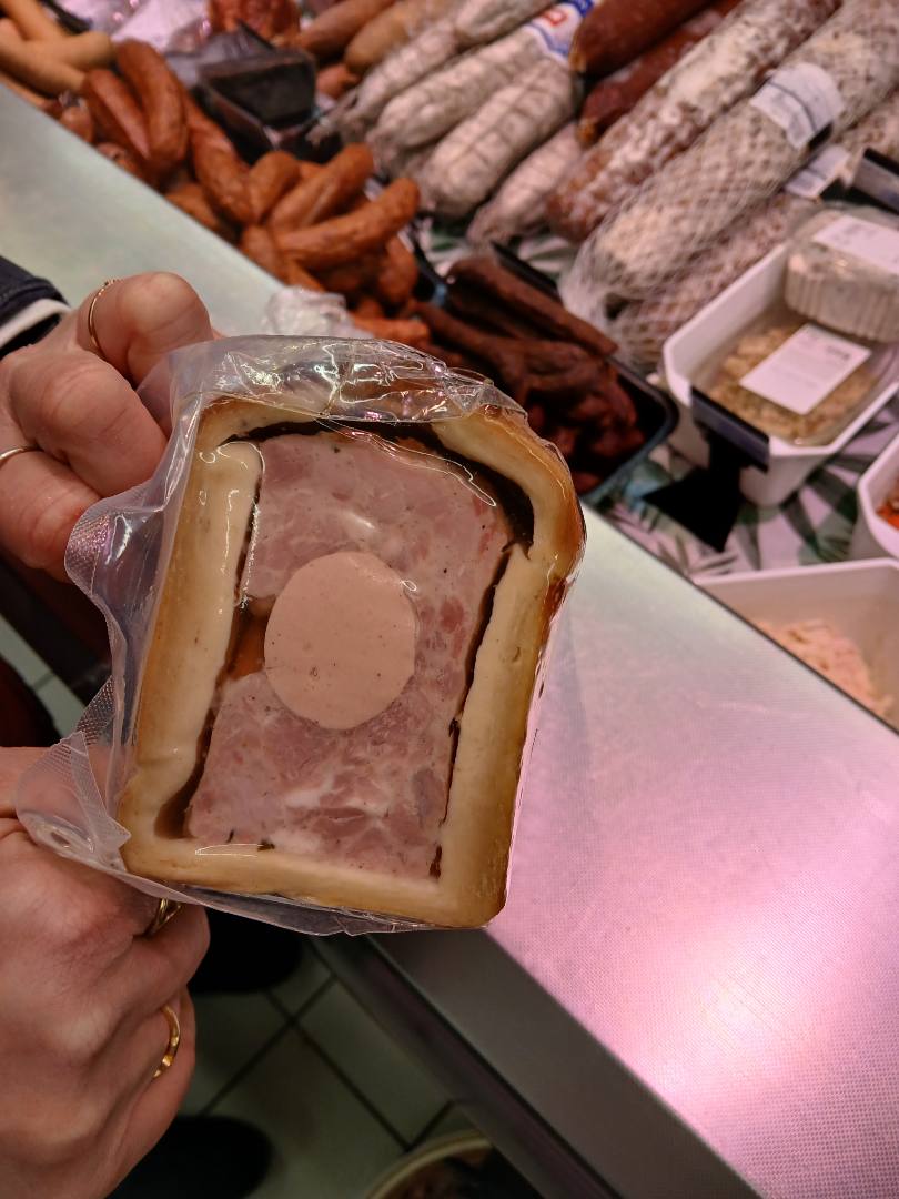 Pâte en croûte avec médaillon de mousse de foie : photo 2 sur 2 du produit rappelé le 06/02/2025