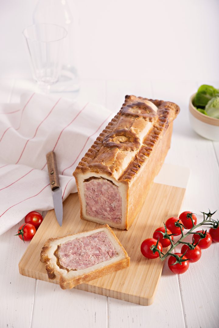 Pâté en croûte vendu à la tranche au rayon traiteur-charcuterie : photo du produit rappelé le 14/10/2022