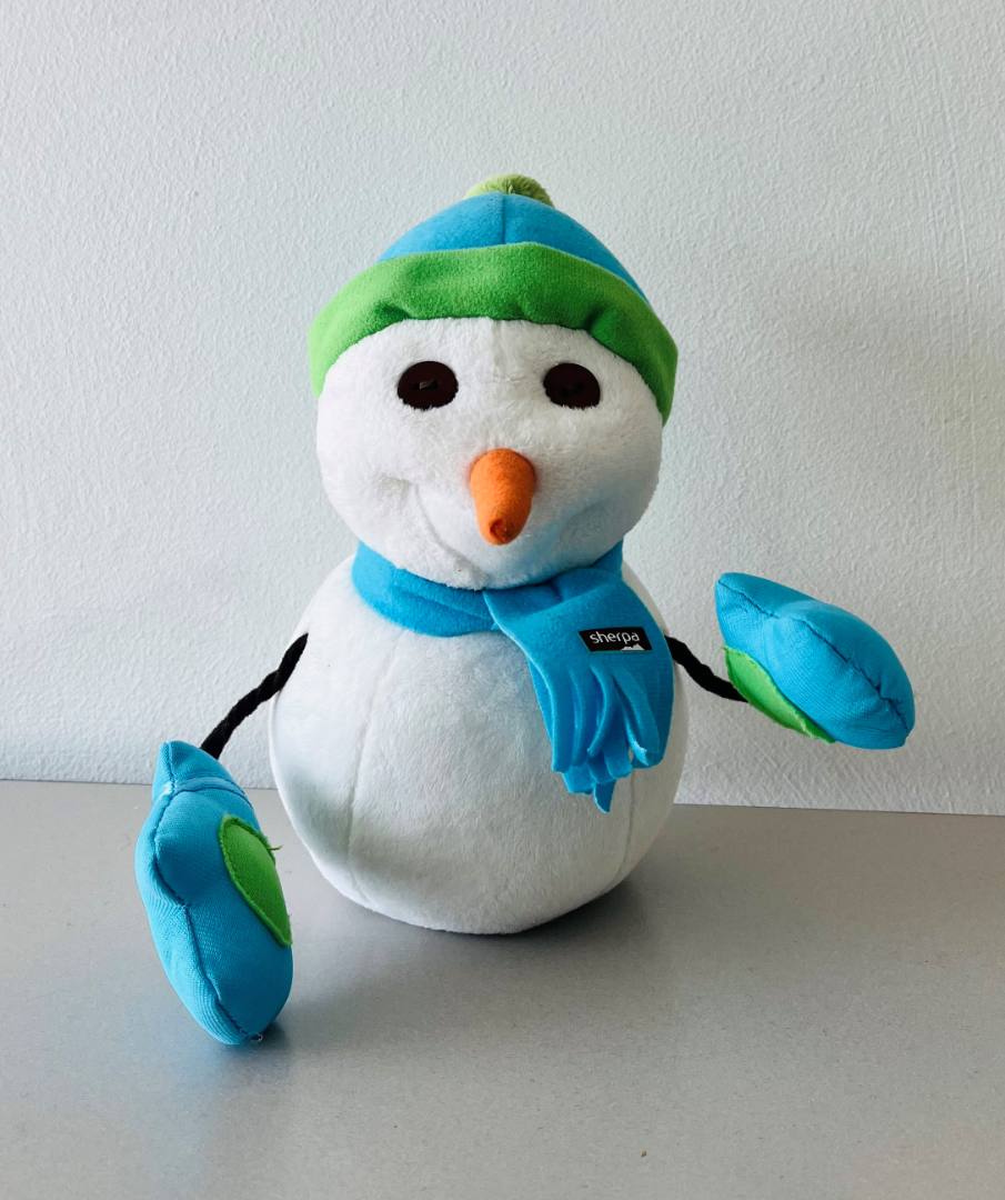 Peluche bonhomme de neige snowy Sherpa Supermarché : photo du produit rappelé le 11/05/2022