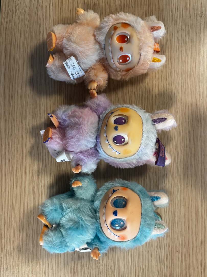 Peluche labubu the monster Contrefacon Pop Mart : photo du produit rappelé le 24/10/2025