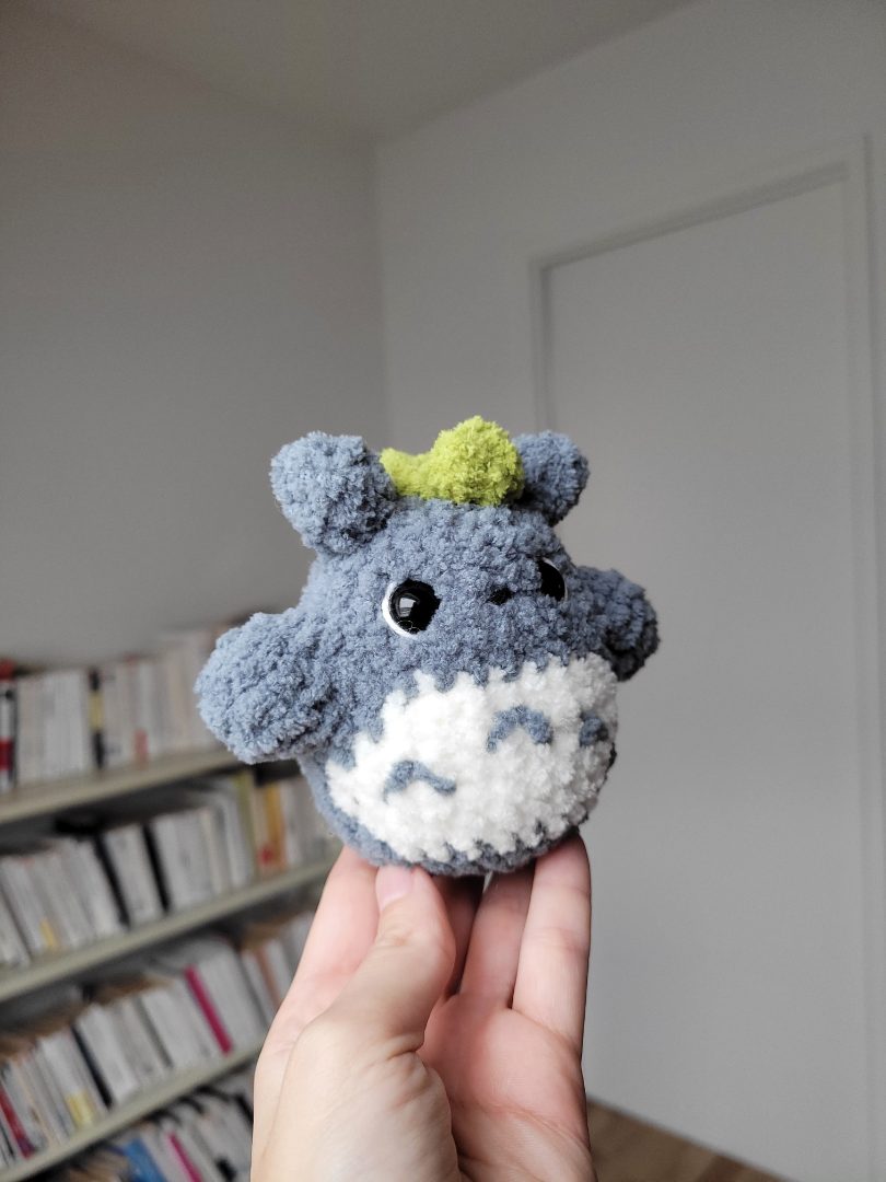 Peluche totoro fluffy Lewyzcrochet : photo 2 sur 2 du produit rappelé le 10/07/2026