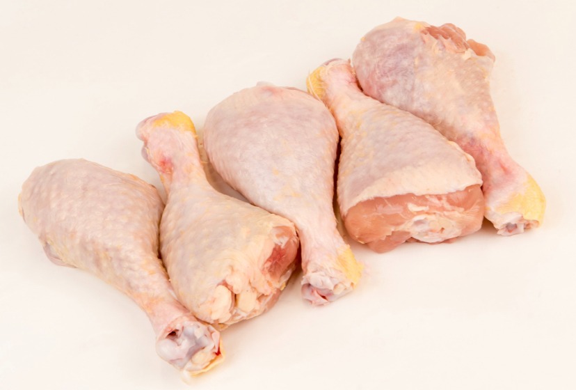 Pilons de poulet En Barquette sous Film au Rayon Libre Service : photo du produit rappelé le 01/09/2023