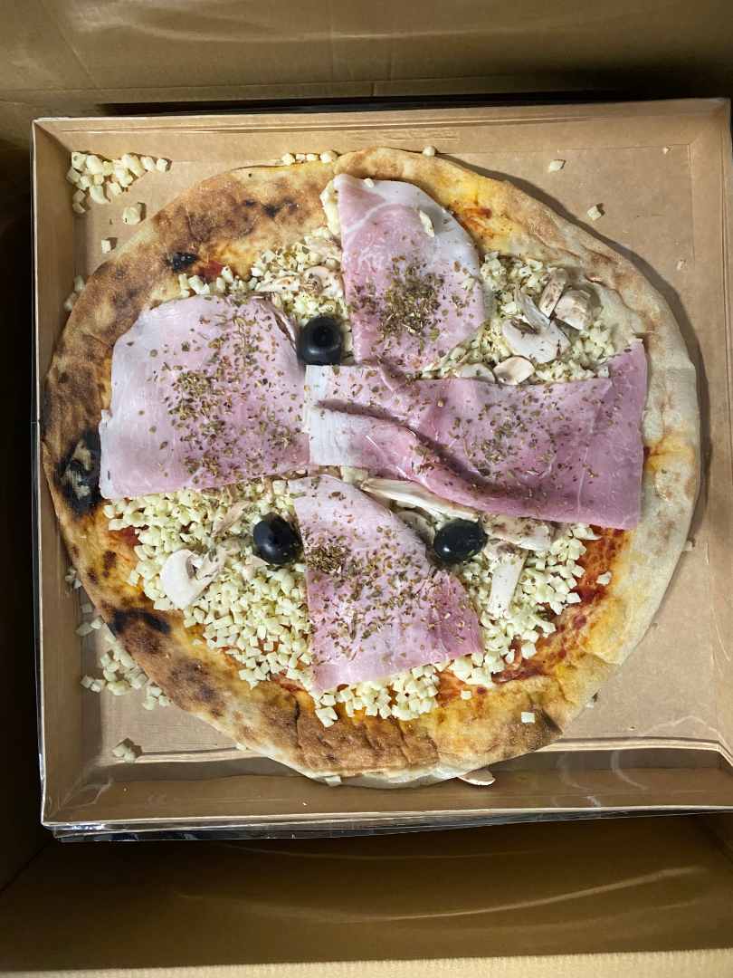 Pizza fabriquée sur place : photo du produit rappelé le 24/08/2023
