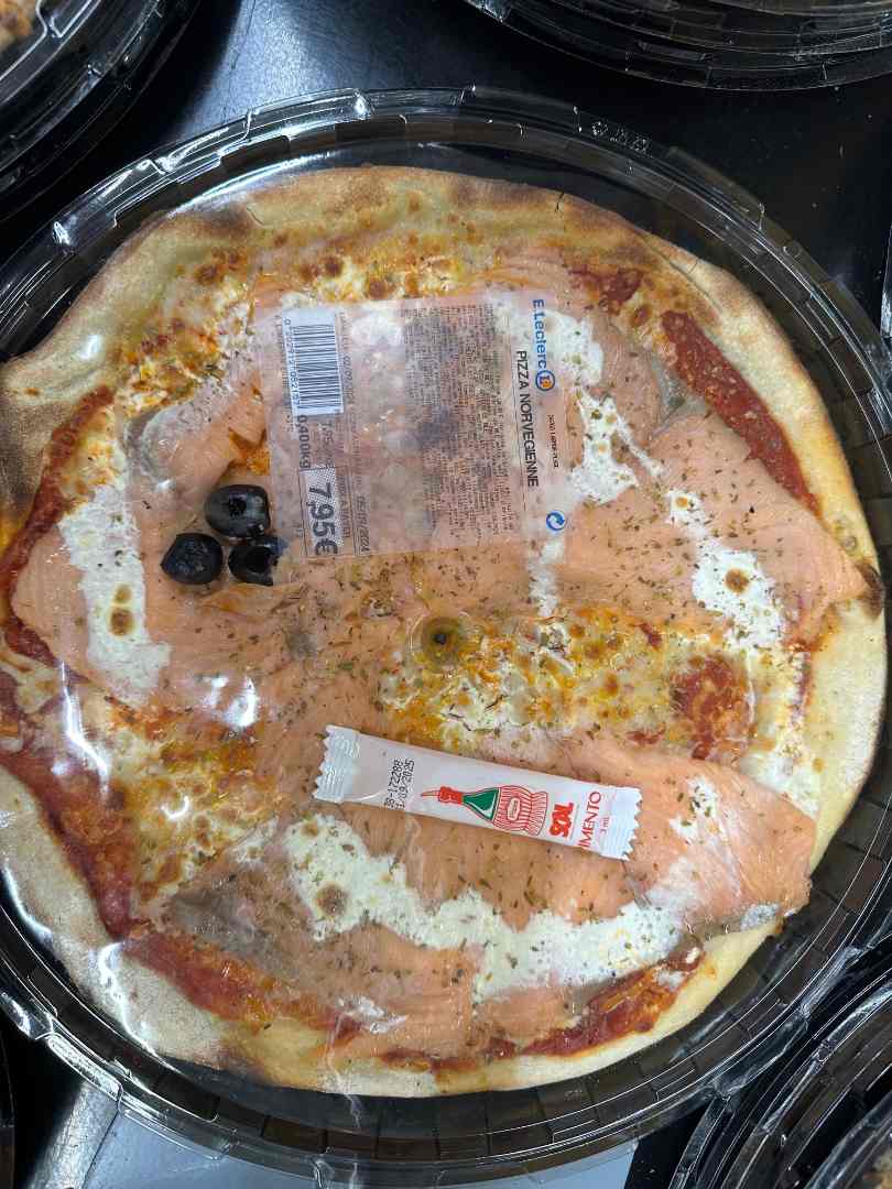 Pizza norvégienne (2 formats : entière et demi) : photo du produit rappelé le 04/09/2024