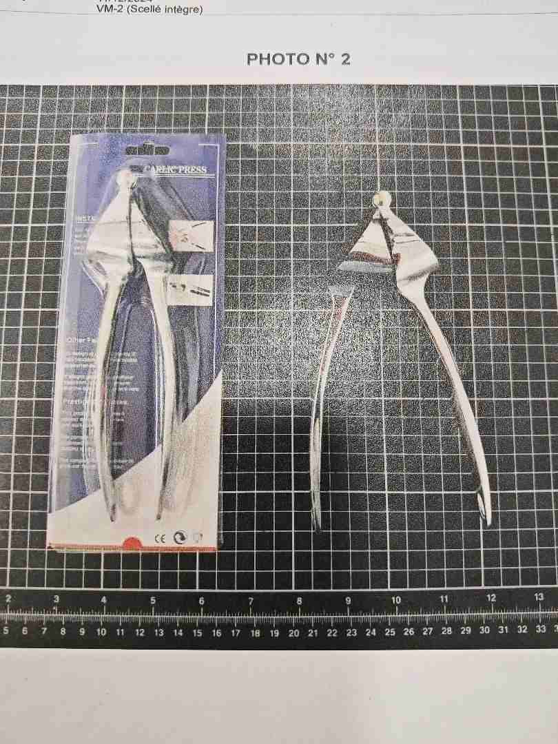 Presse-ail en metal Garlic Press : photo du produit rappelé le 04/04/2025