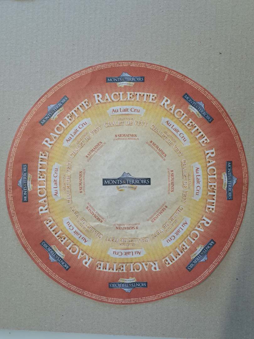 Raclette lait cru monts et terroirs selection cremier : photo du produit rappelé le 12/12/2023