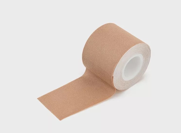Rouleau et ruban adhésifs utilisés pour la poitrine Oysho : photo 3 sur 4 du produit rappelé le 21/10/2022