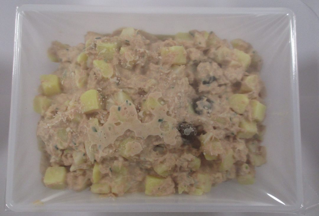 Salade pecheur vendue à la coupe au rayon Producteurs & Commerçants : photo du produit rappelé le 09/06/2022