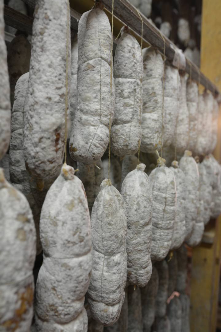 Saucisson pur porc / courbe / grelot / fagot Saucissons Moiroud : photo du produit rappelé le 14/02/2025