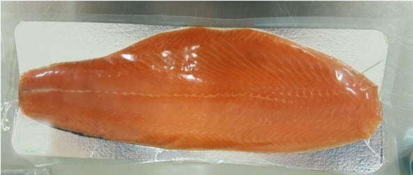 Saumon fumé 1kg avec peau : photo du produit rappelé le 29/12/2023
