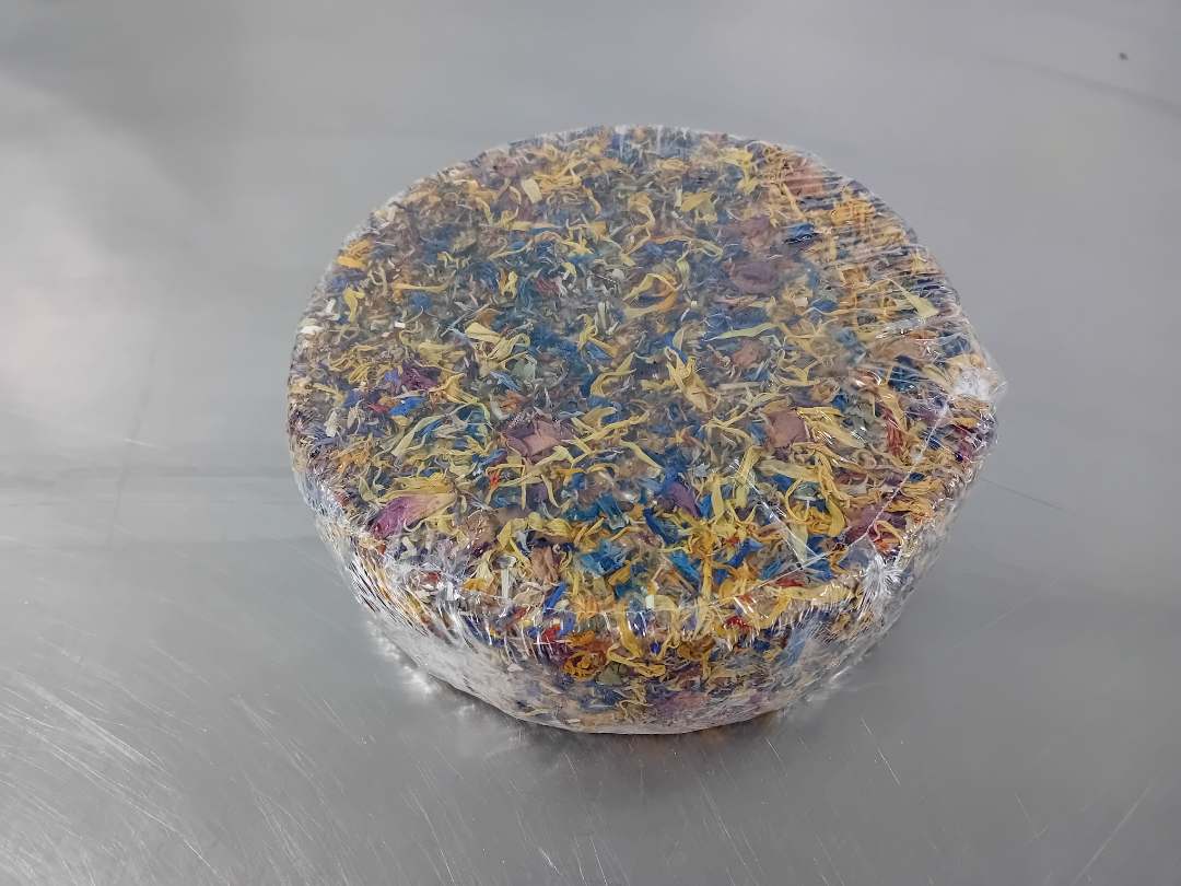 Tomme de chevre aux fleurs au lait pasteurise Societe Laitiere de Vichy : photo du produit rappelé le 06/03/2024