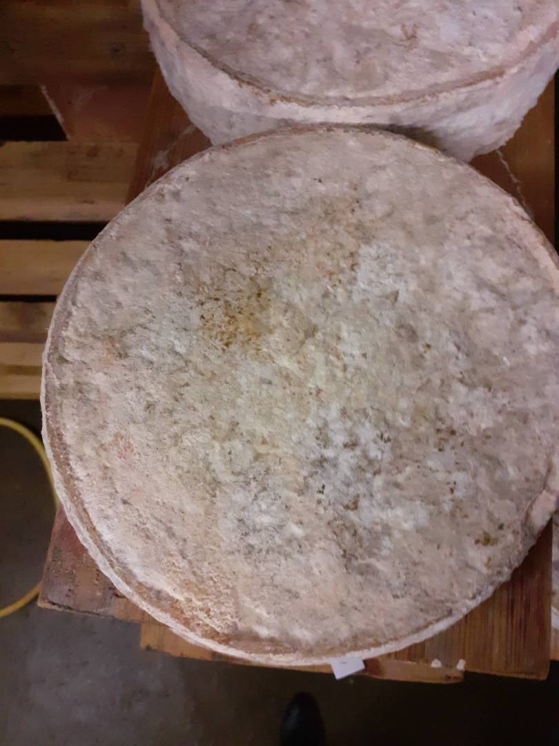 Tomme fermiere au lait cru Juglaret Jean Michel : photo du produit rappelé le 18/05/2021
