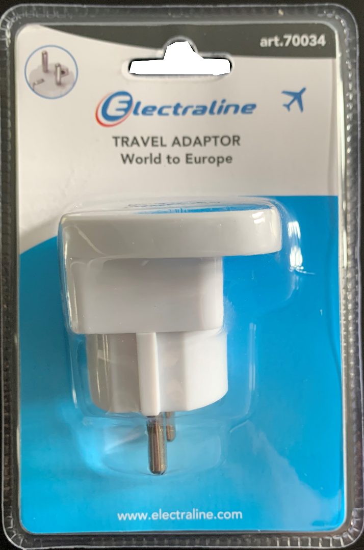 Travel adaptor world to Europe Electraline : photo du produit rappelé le 20/01/2022